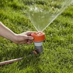 Gardena Sproeier Multi Twist 100m2 7 Gardena Sproeier Multi Twist 100m2 -Boom Geest Verkoop sproeier multi twist 100m2 600x399 62094517c5e3b l